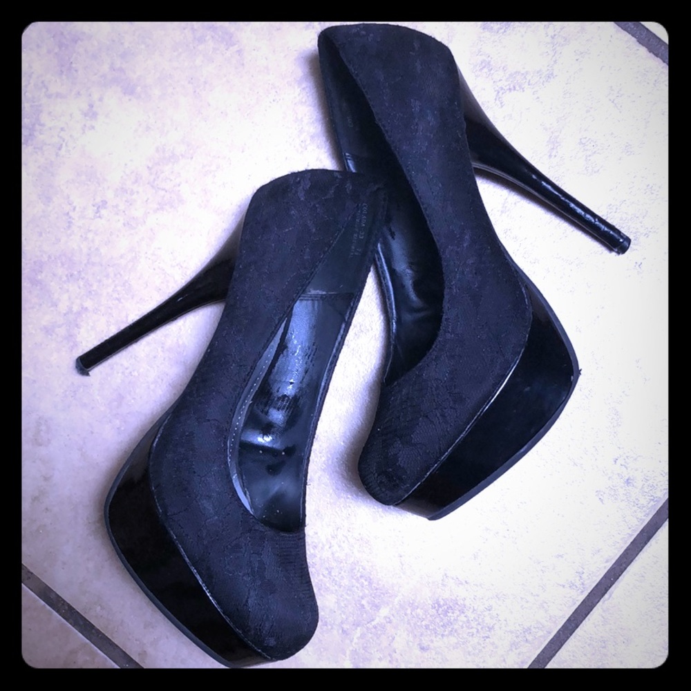 Black Lace Pumps
